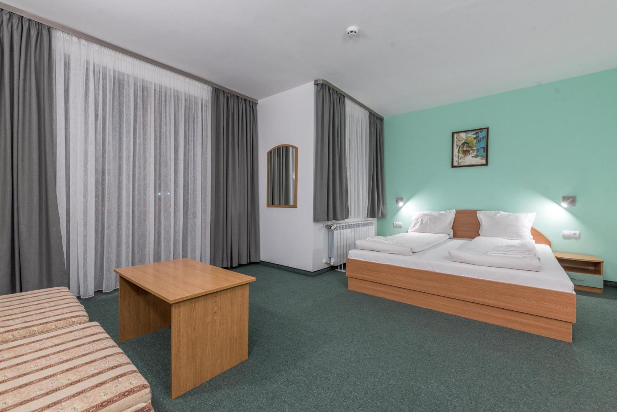 Hotel Iceberg Bansko Exterior photo