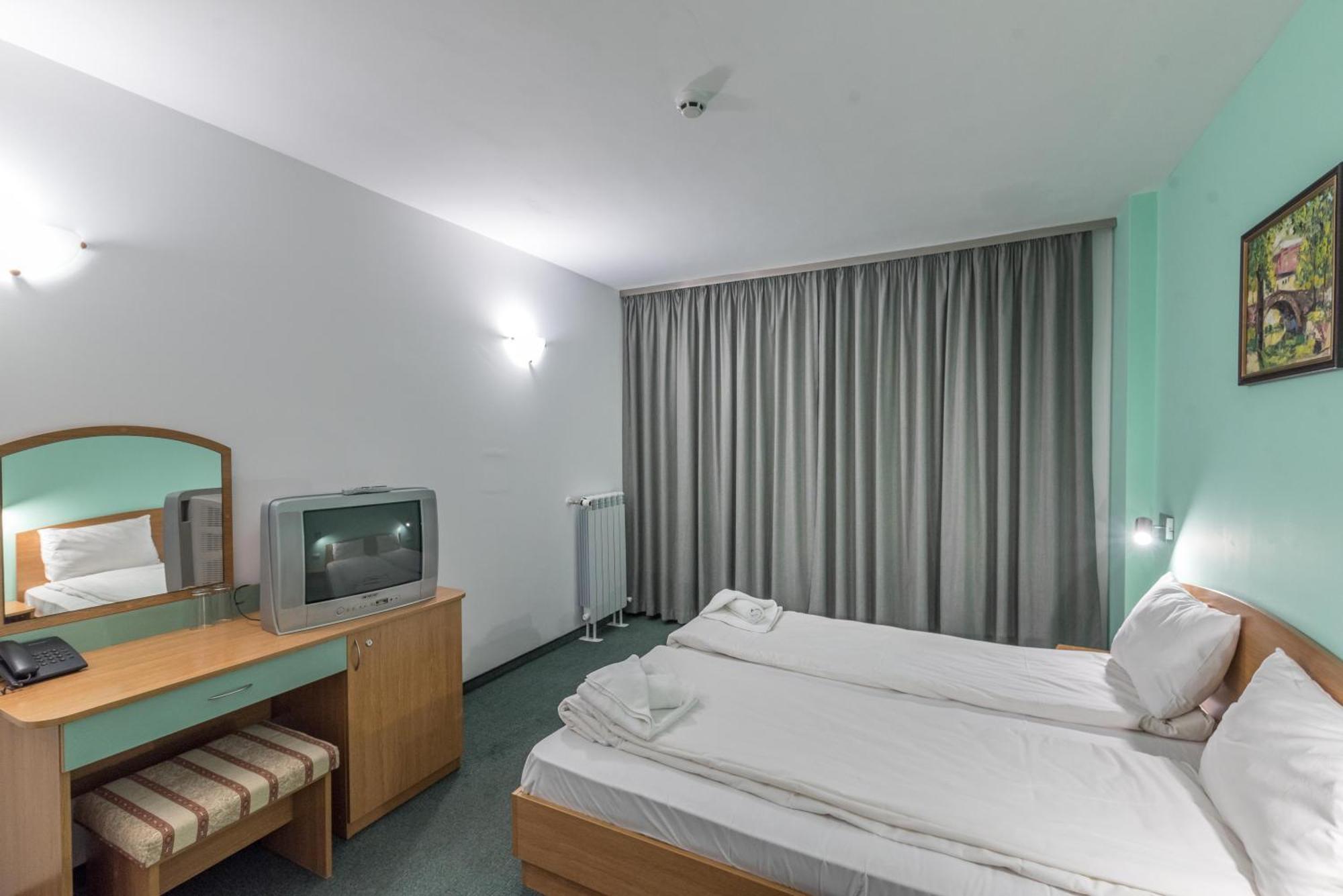 Hotel Iceberg Bansko Exterior photo