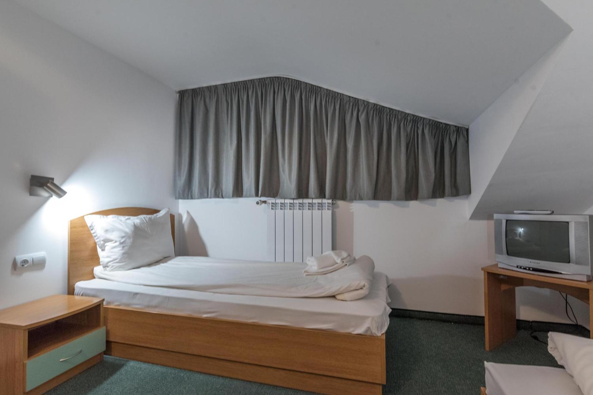 Hotel Iceberg Bansko Exterior photo