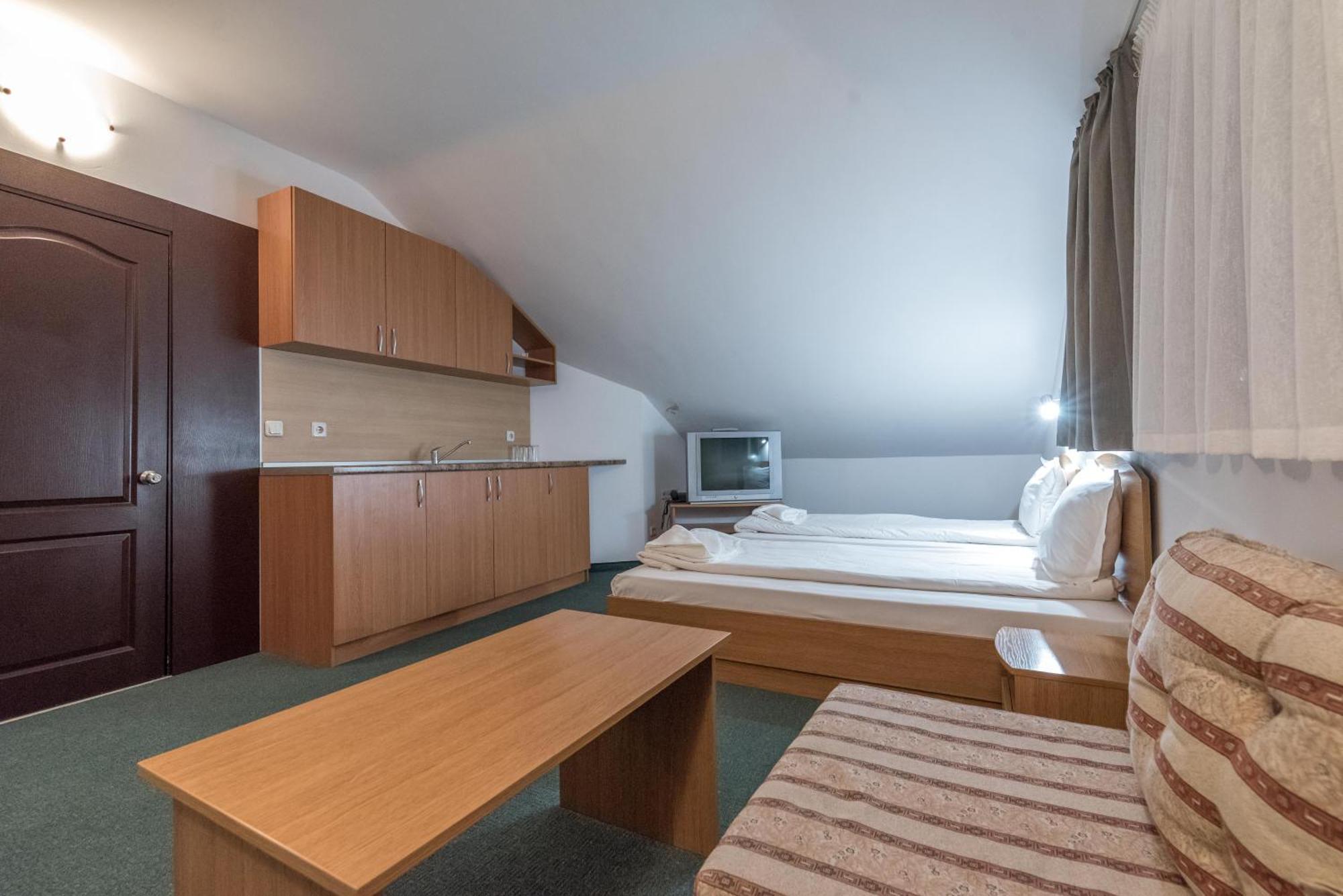 Hotel Iceberg Bansko Exterior photo