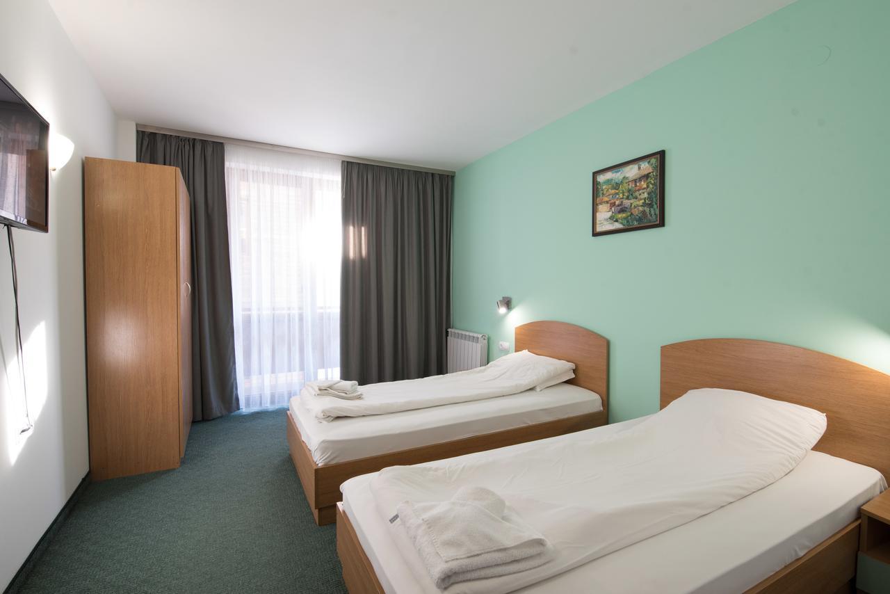 Hotel Iceberg Bansko Exterior photo